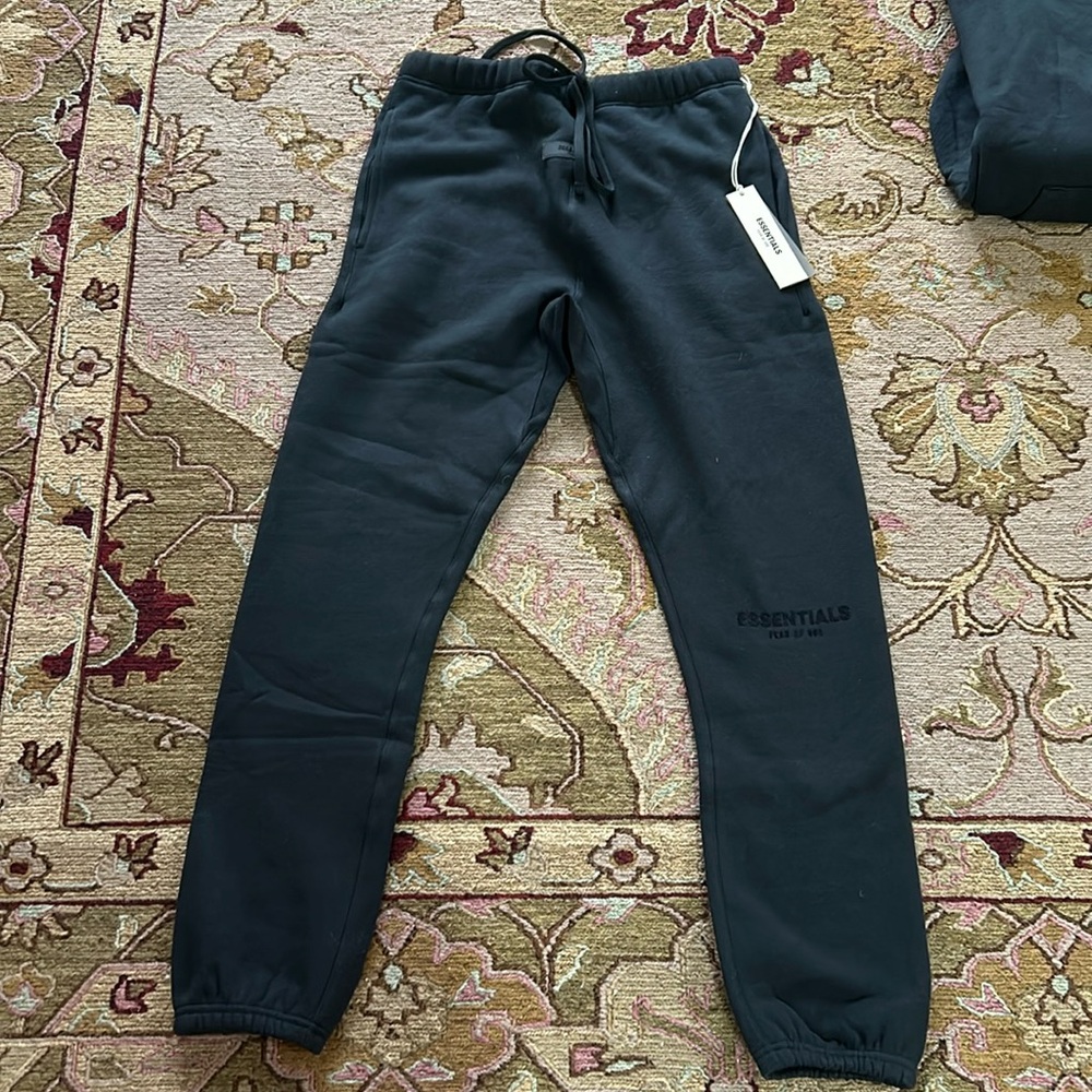 NWT Essentials Fear of God sweat pants